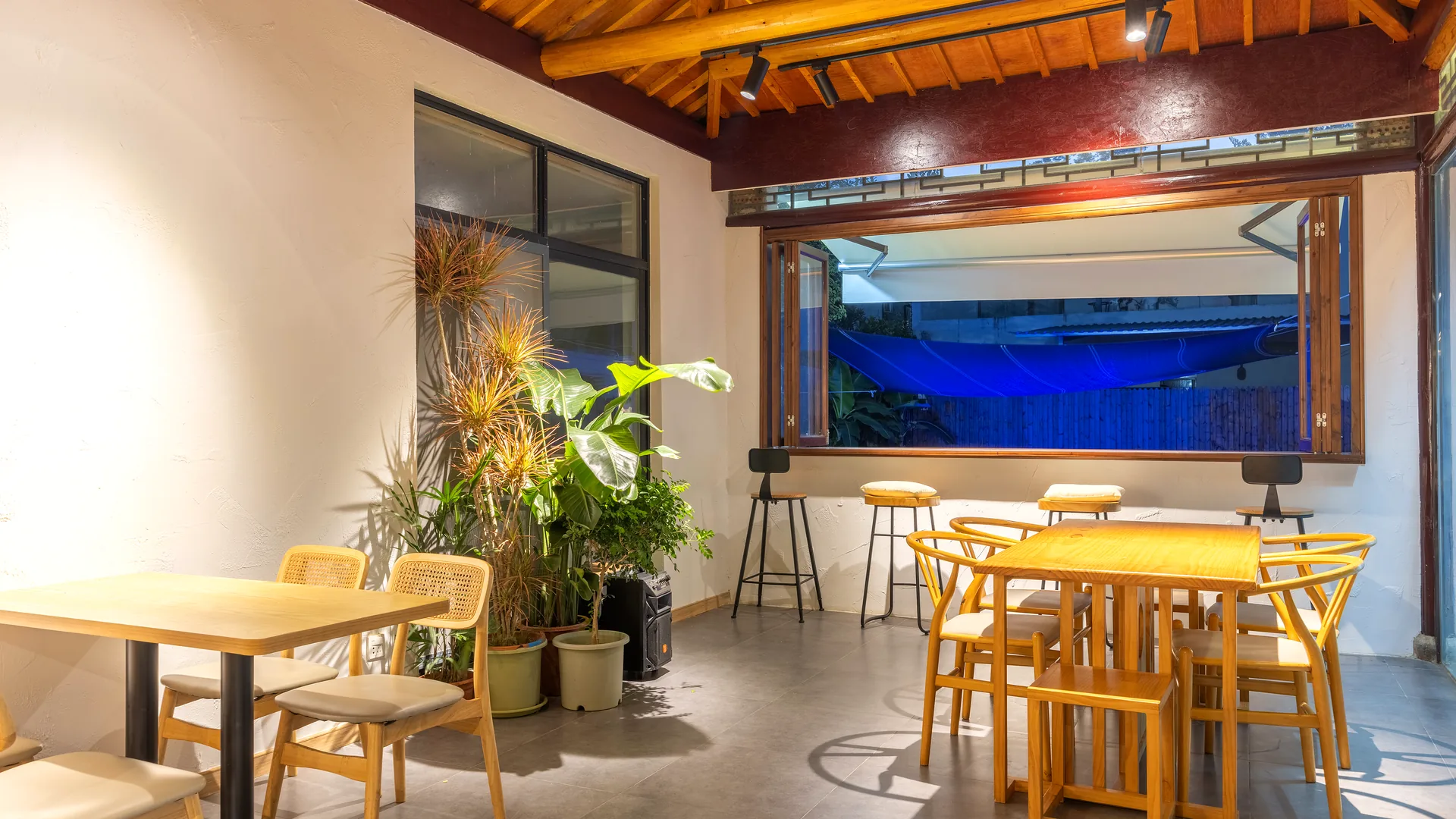 南山竹海宅里民宿餐厅用餐区